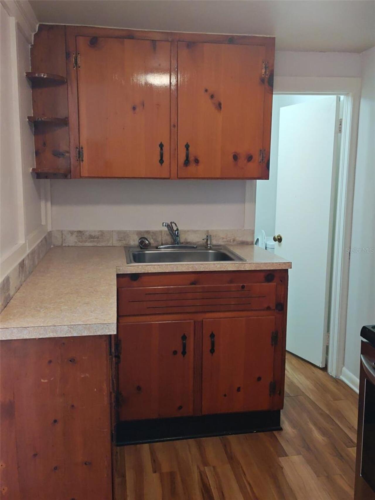 Listing Photo 12