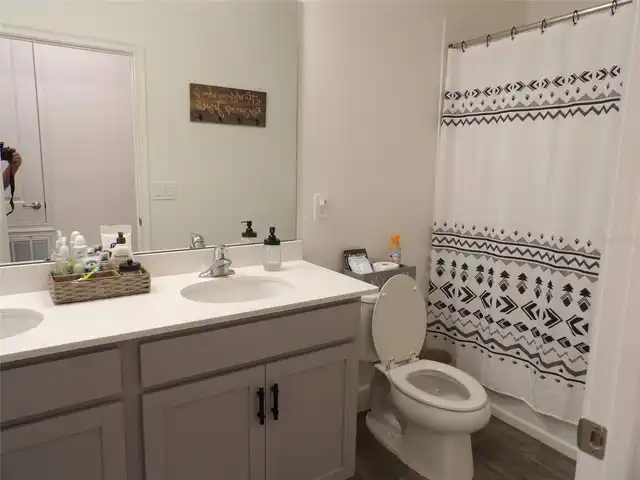 Listing Photo 21