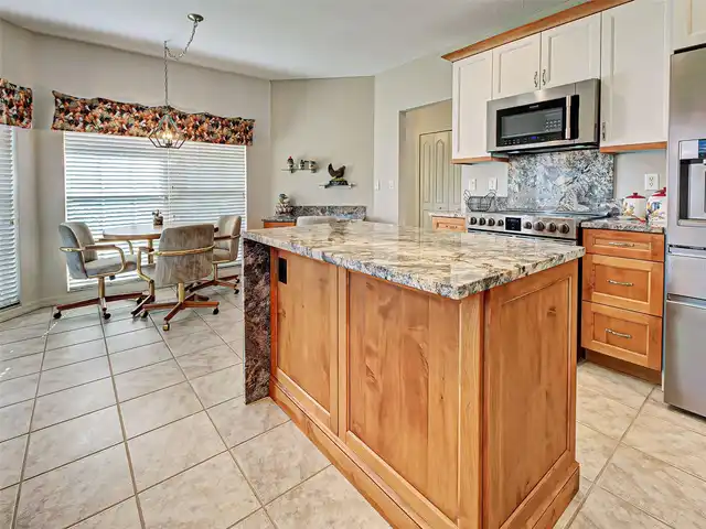 Listing Photo 15
