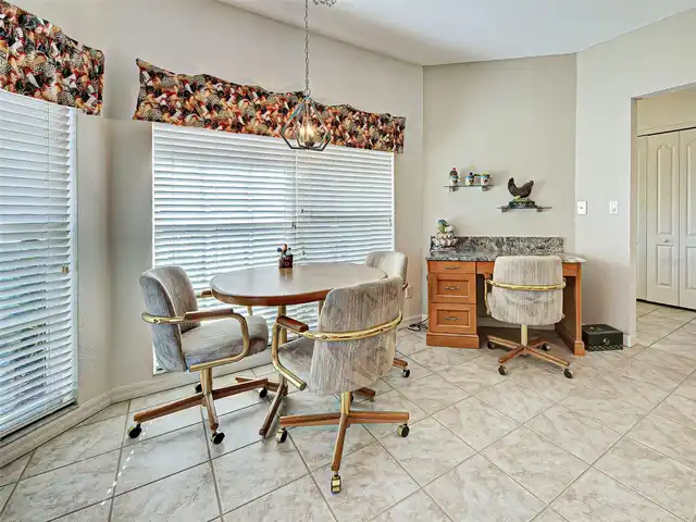 Listing Photo 16