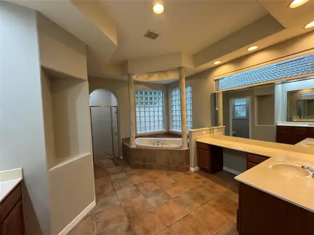 Listing Photo 18