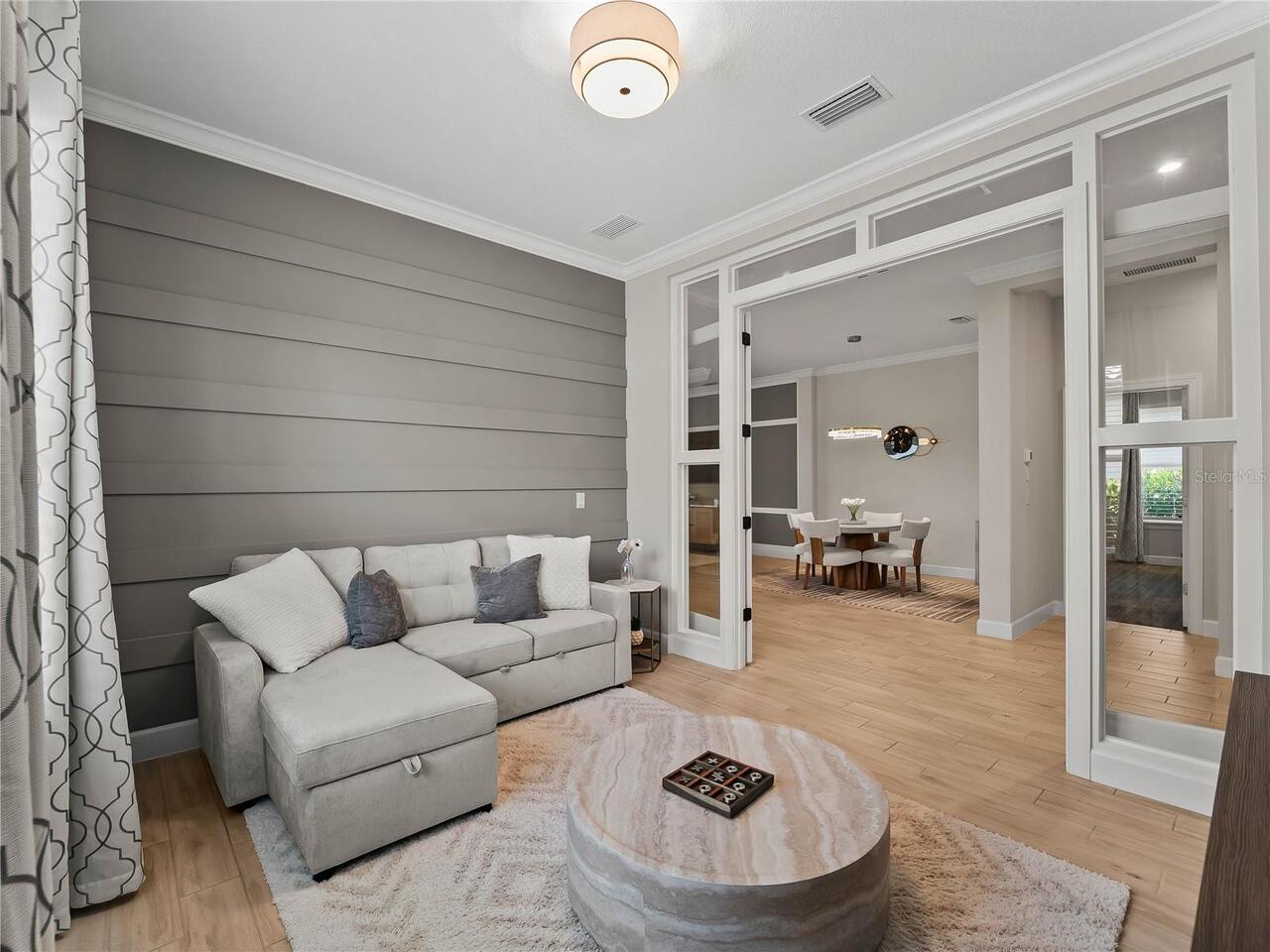Listing Photo 16