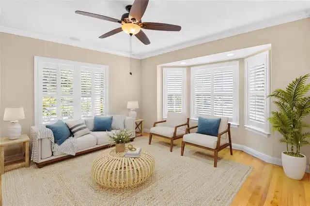 Listing Photo 10