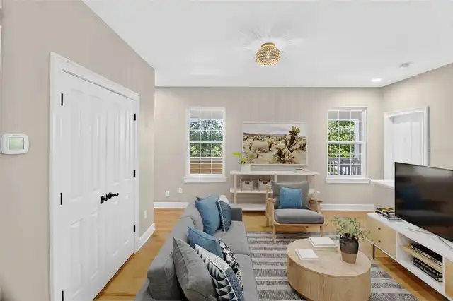 Listing Photo 17