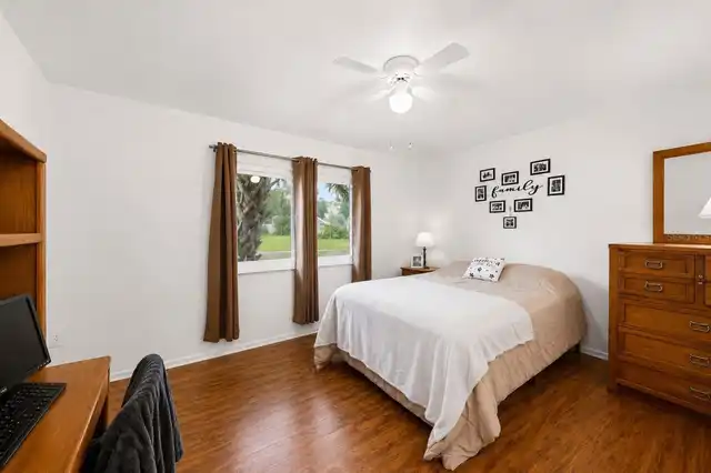 Listing Photo 15