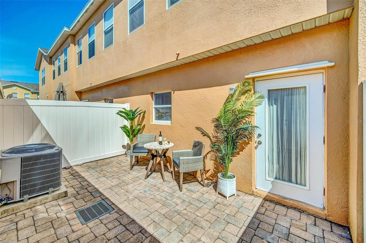 Listing Photo 16