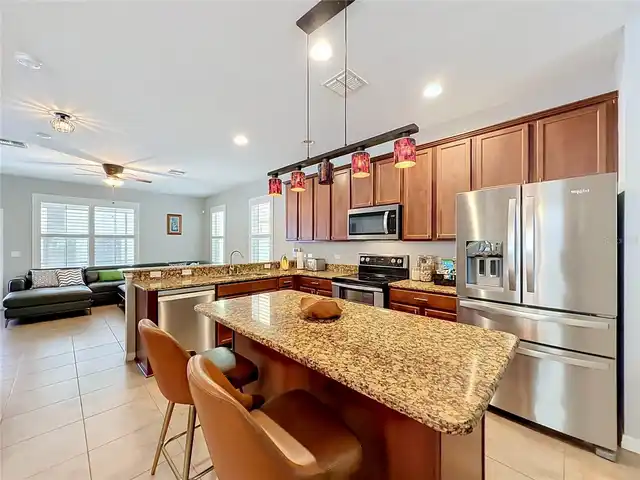 Listing Photo 8
