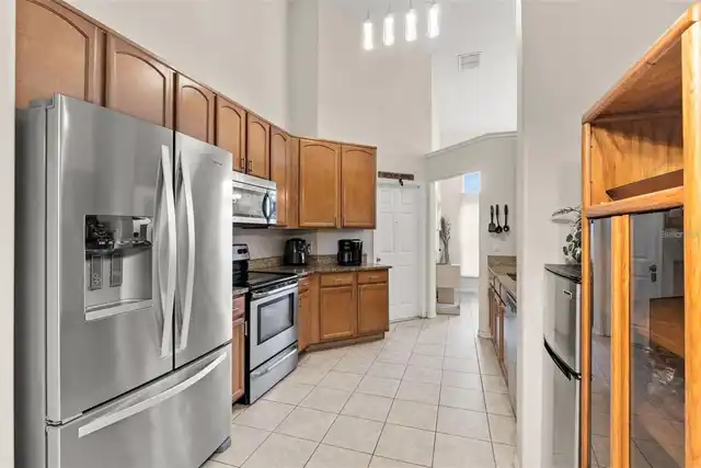 Listing Photo 10