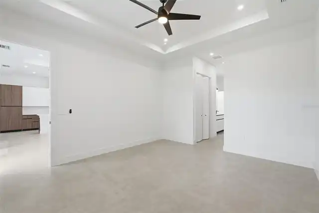 Listing Photo 20