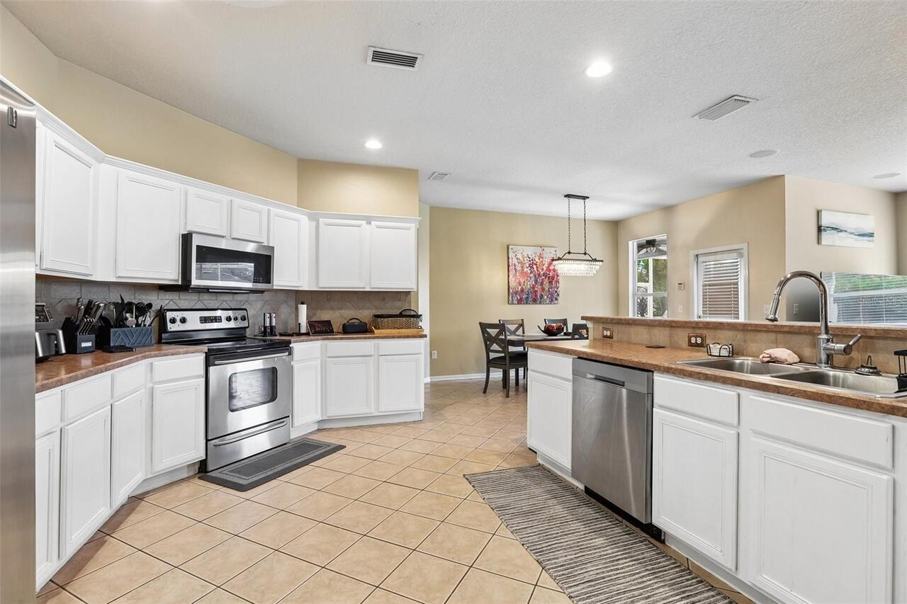 Listing Photo 16