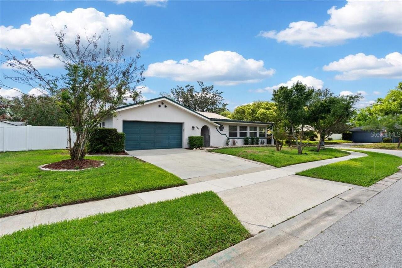 Listing Photo 14