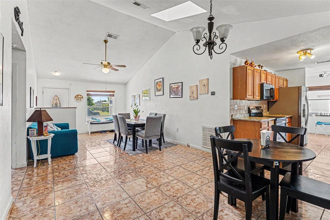 Listing Photo 8