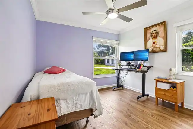 Listing Photo 17