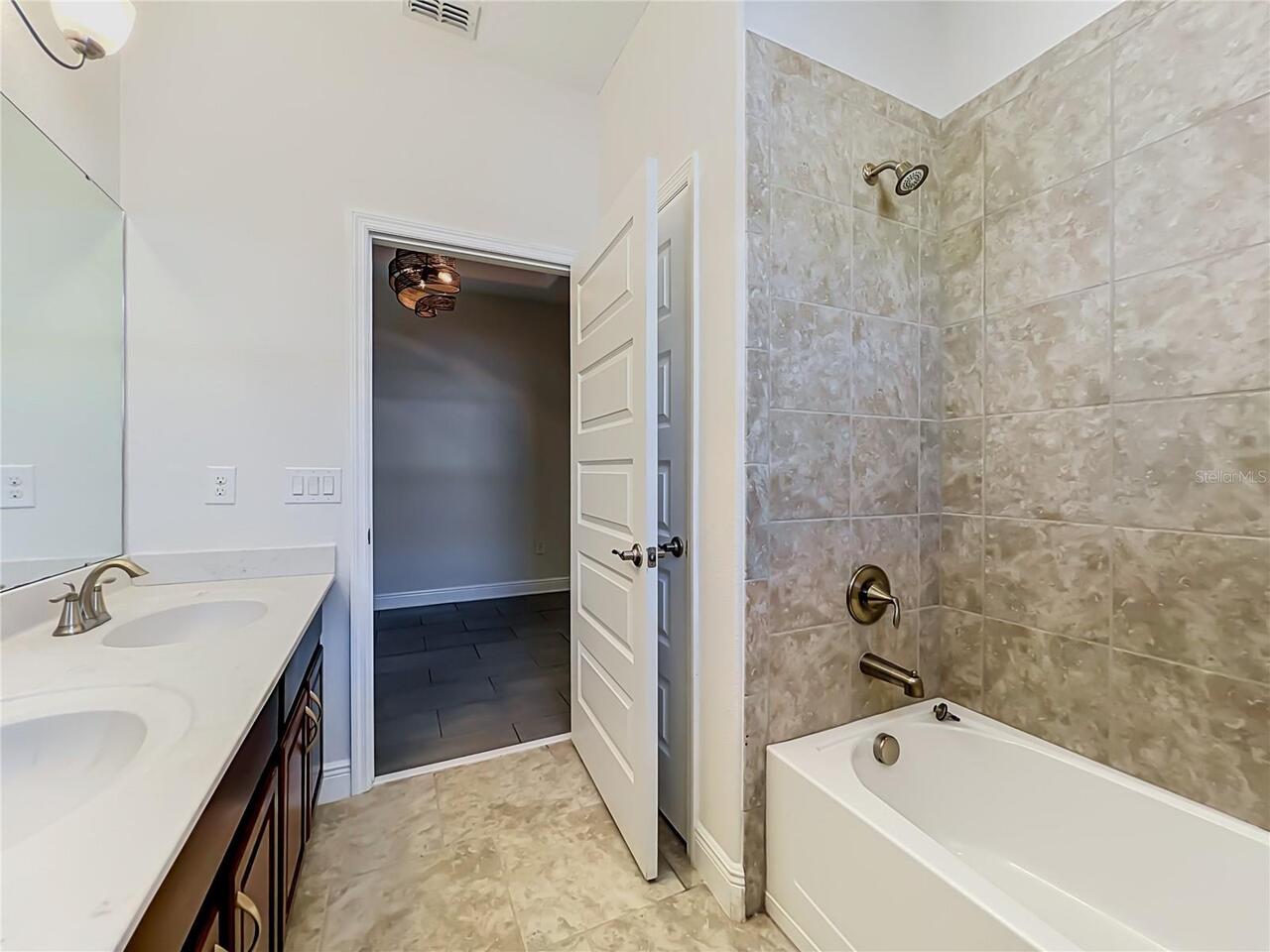 Listing Photo 37