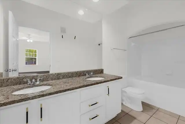 Listing Photo 29