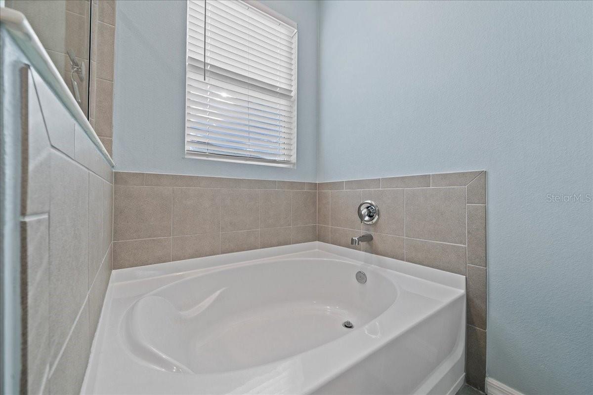 Listing Photo 43