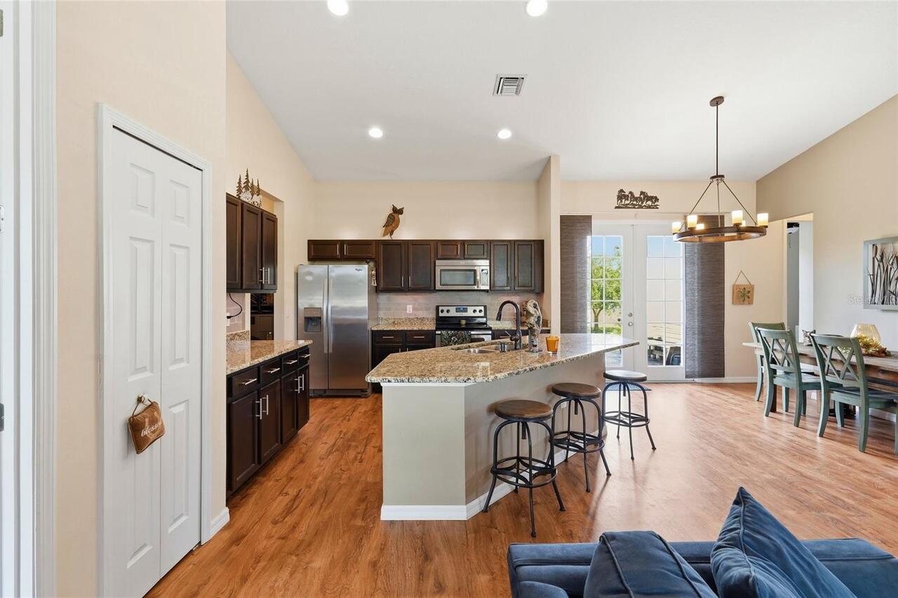 Listing Photo 17