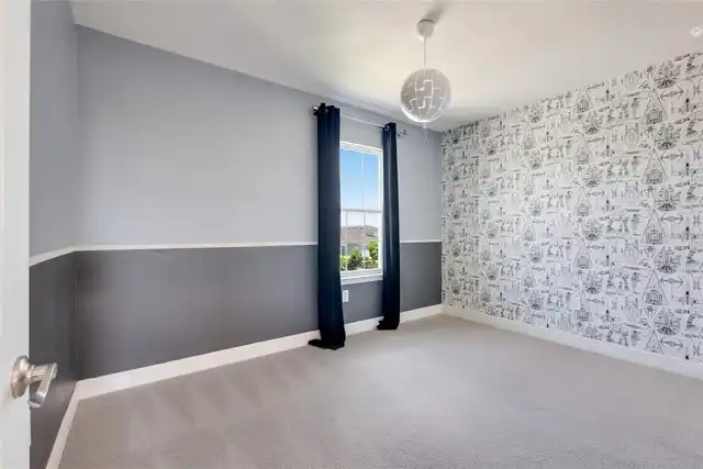 Listing Photo 17