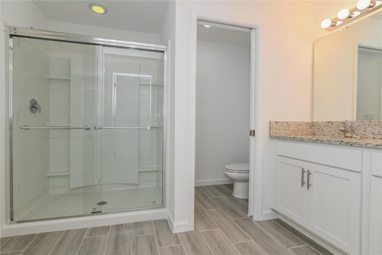Listing Photo 12