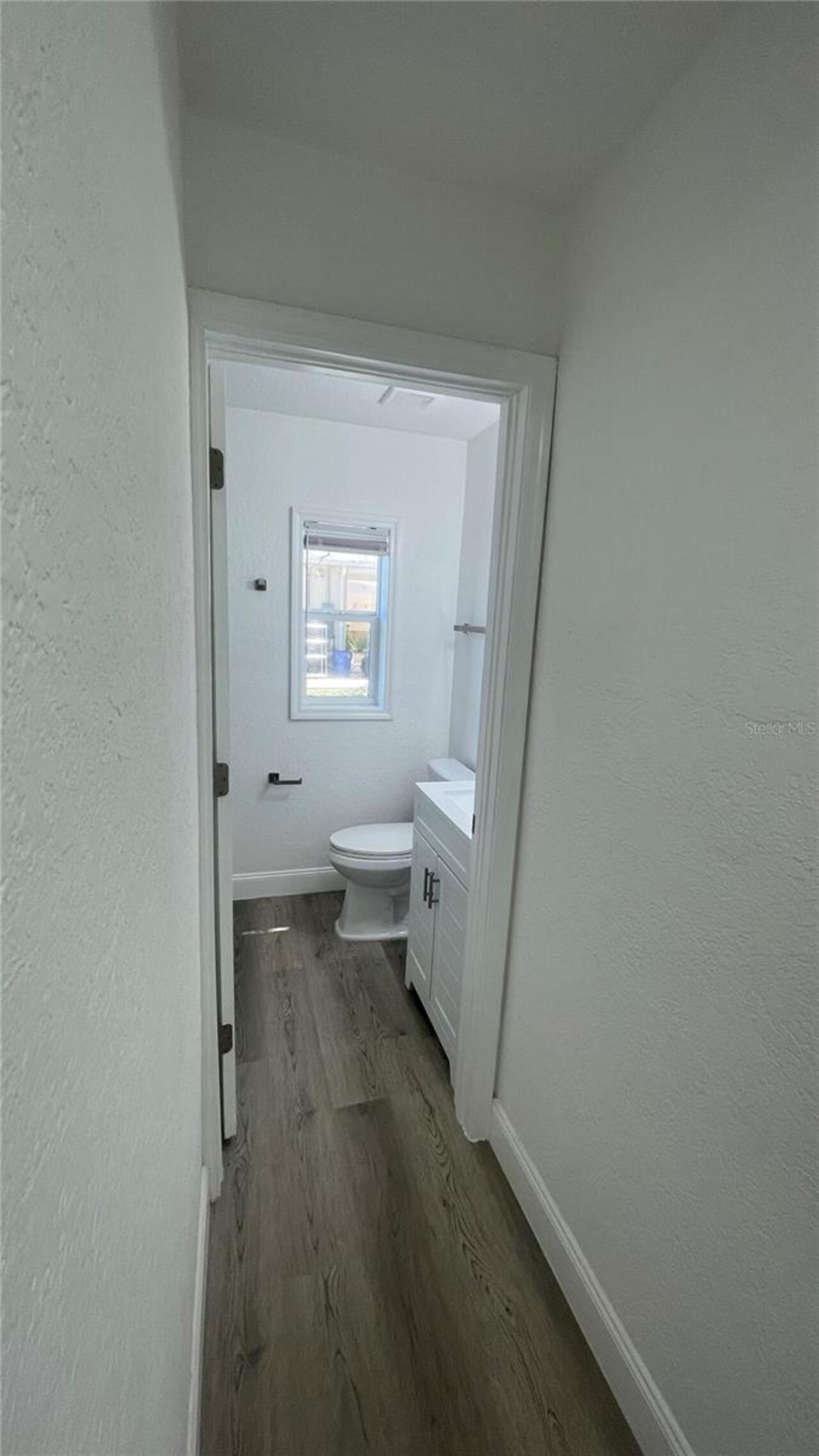 Listing Photo 12