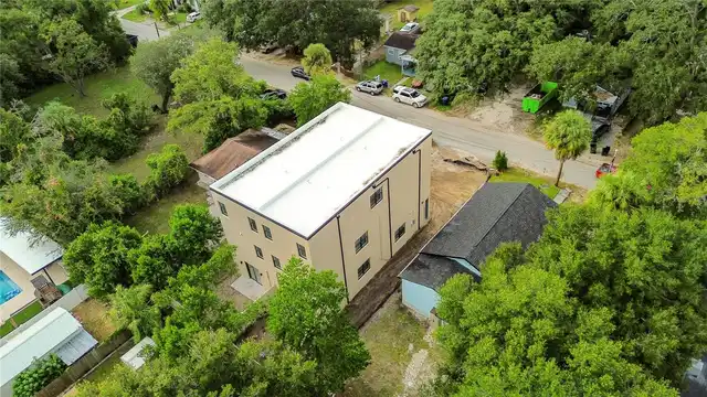 Listing Photo 6
