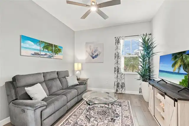 Listing Photo 17