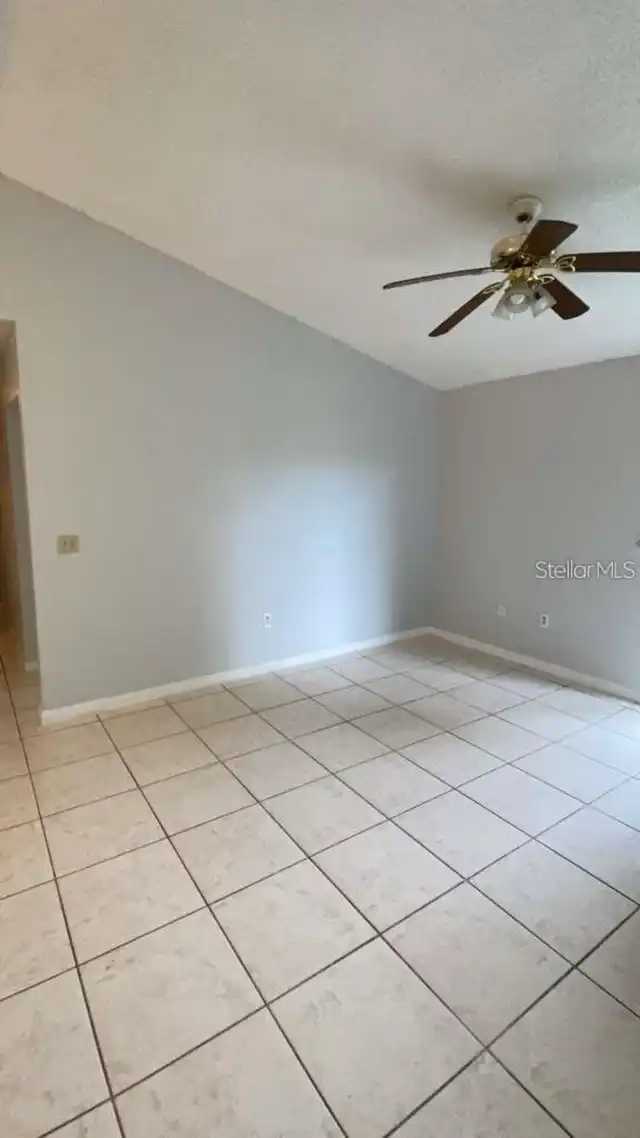 Listing Photo 9