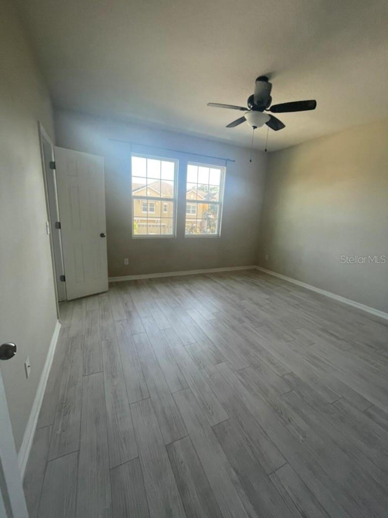 Listing Photo 12