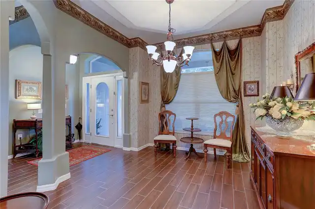 Listing Photo 16