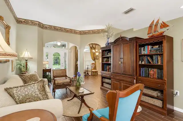 Listing Photo 18