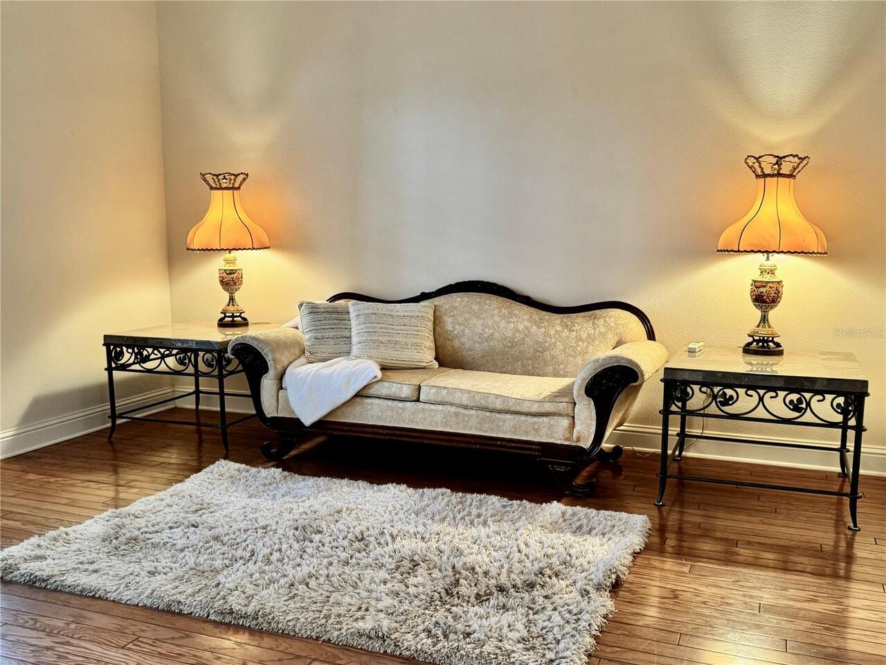 Listing Photo 12