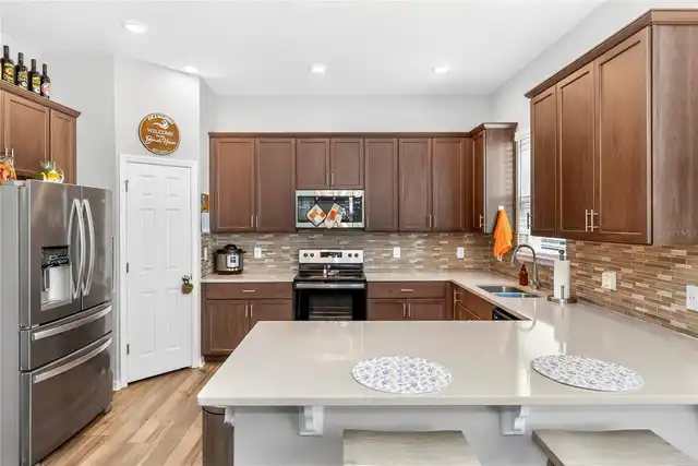 Listing Photo 10
