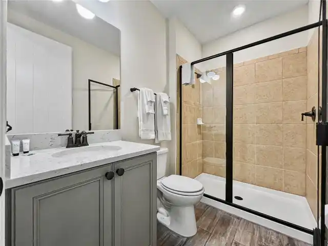 Listing Photo 20