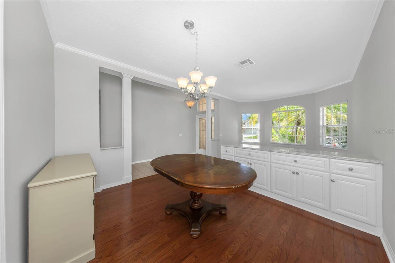 Listing Photo 8