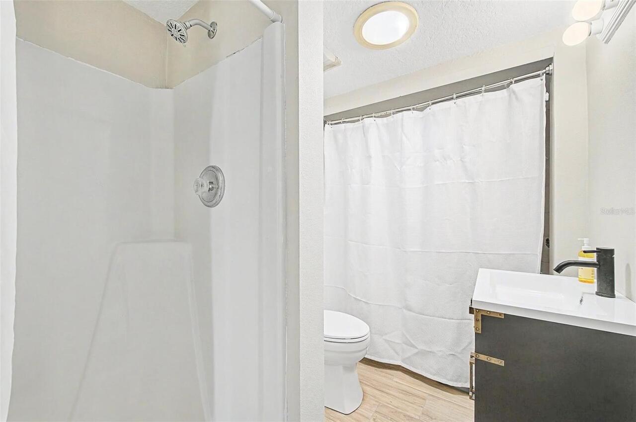 Listing Photo 28
