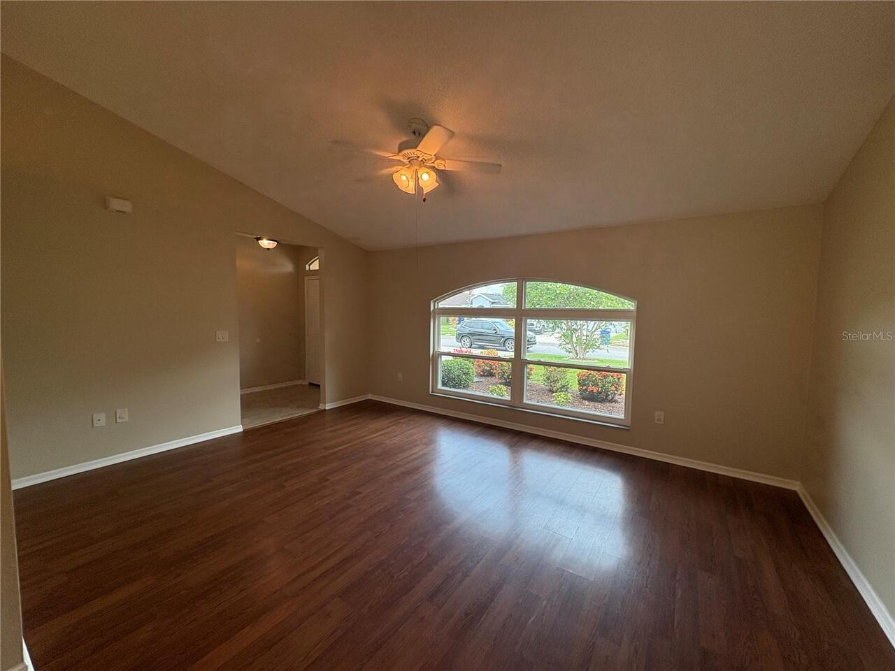 Listing Photo 7