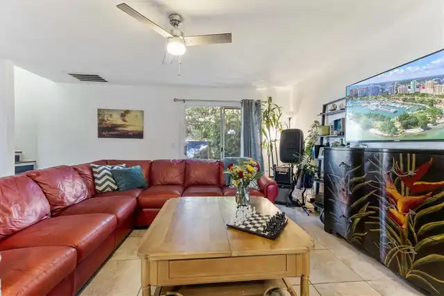 Listing Photo 7