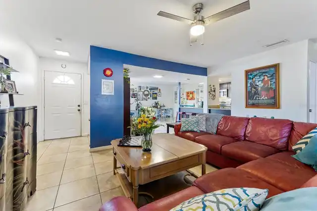 Listing Photo 9