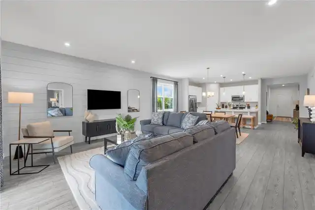 Listing Photo 18