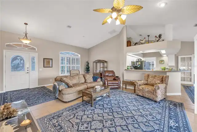 Listing Photo 7