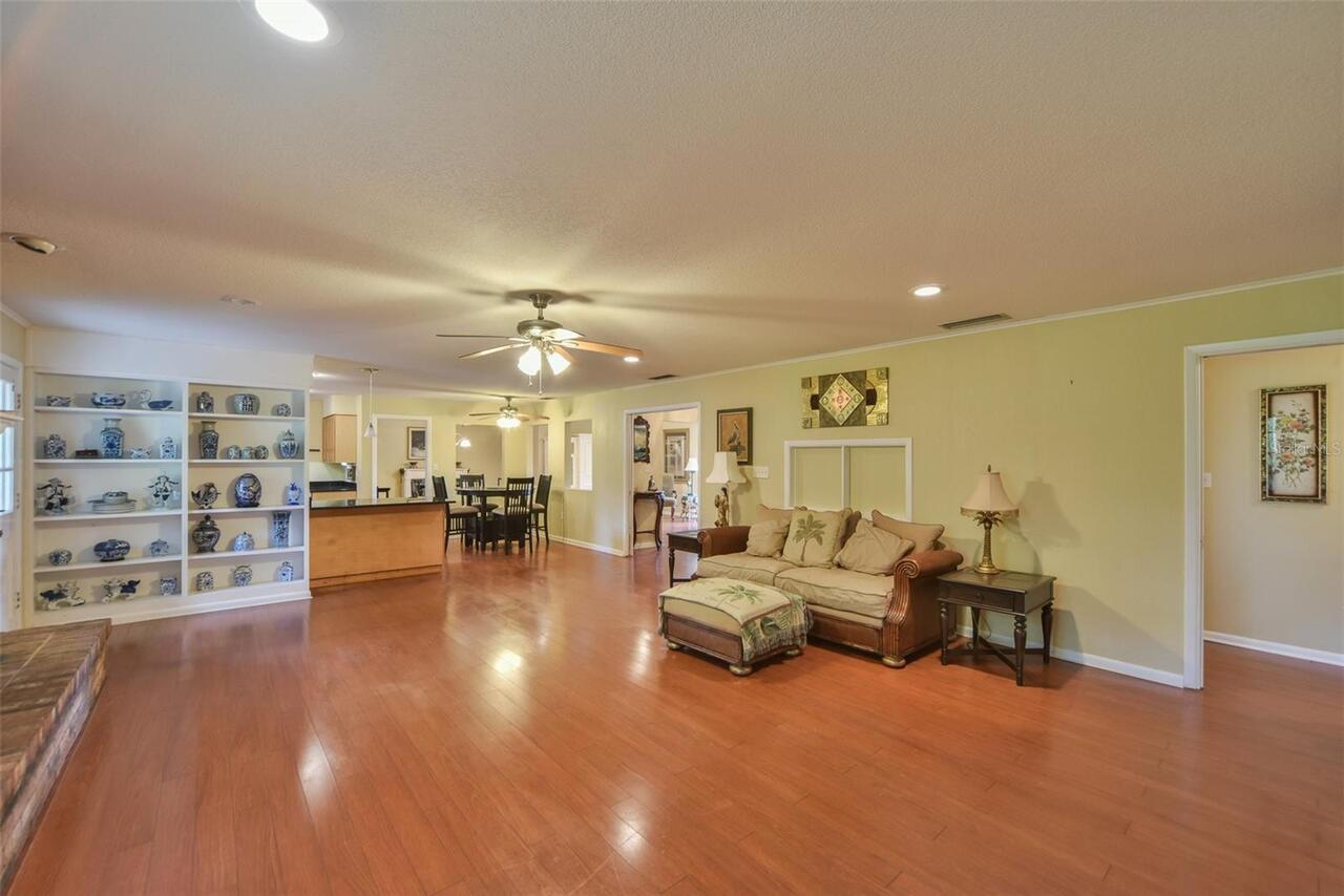 Listing Photo 25