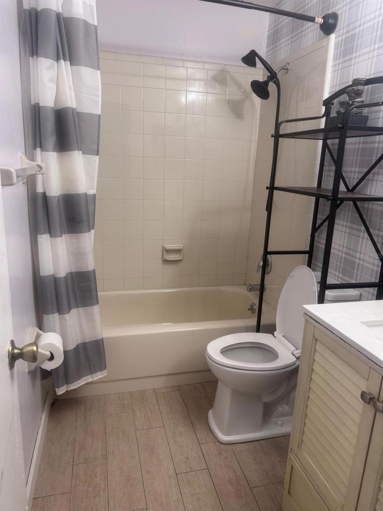 Listing Photo 18