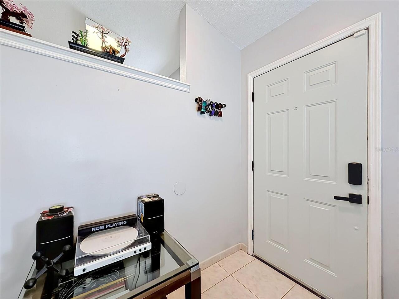 Listing Photo 11