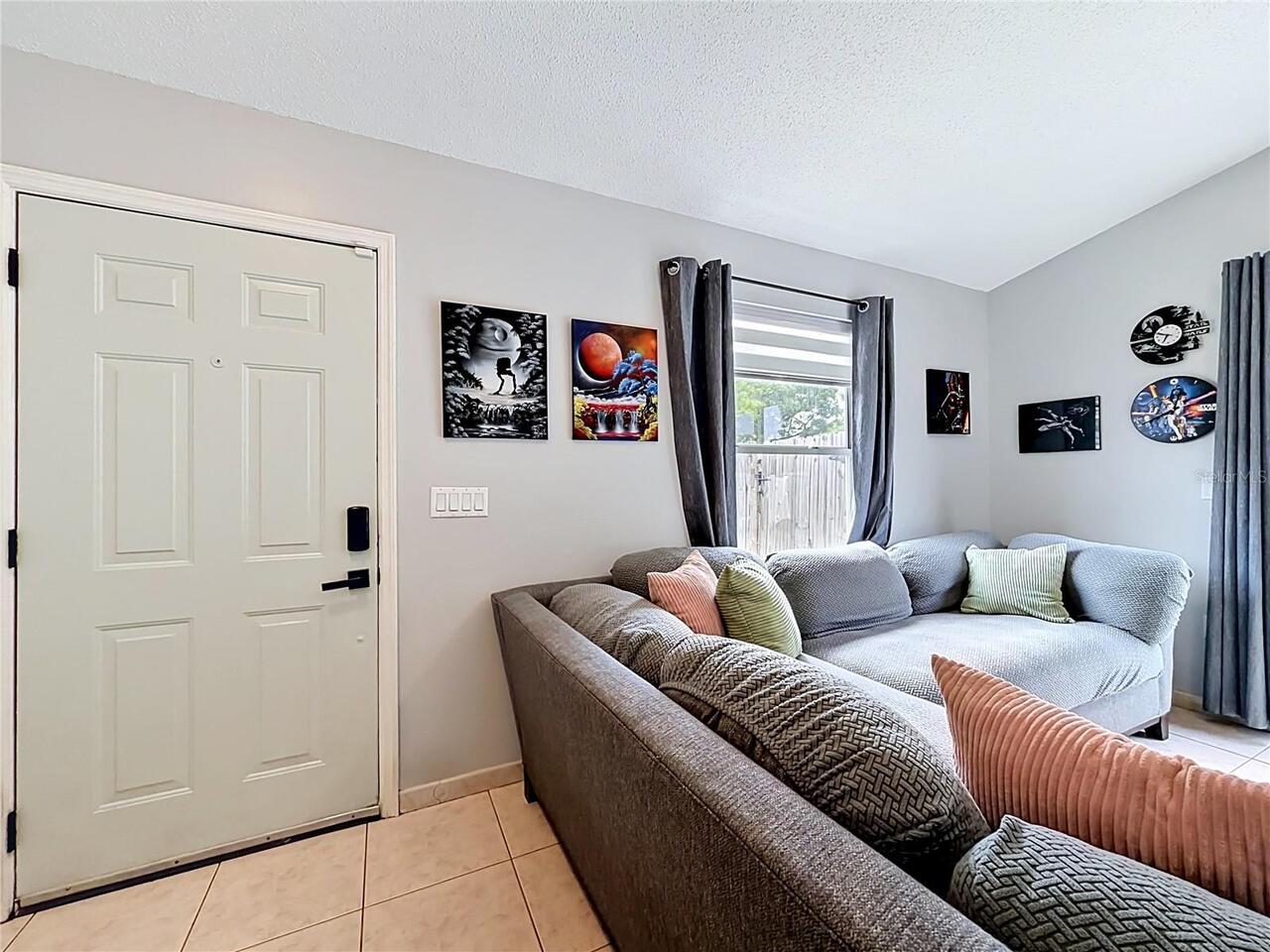 Listing Photo 12
