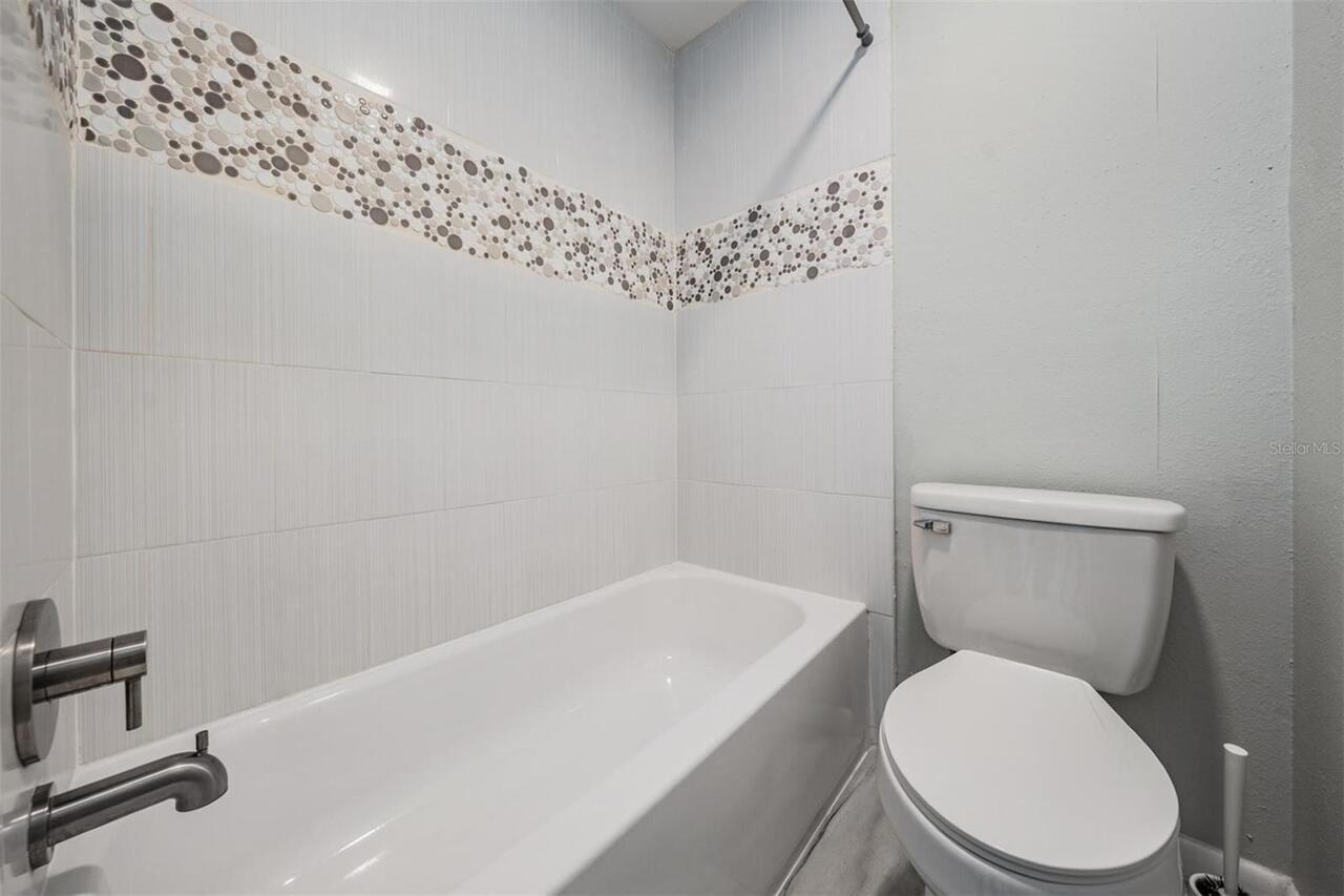 Listing Photo 33