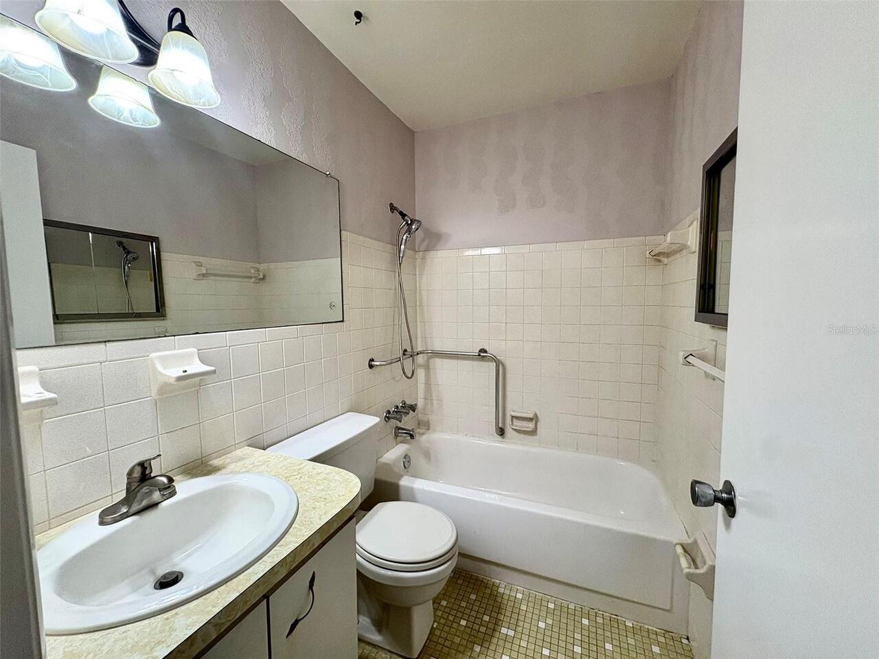 Listing Photo 19