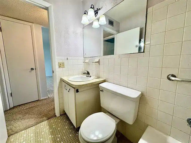 Listing Photo 20