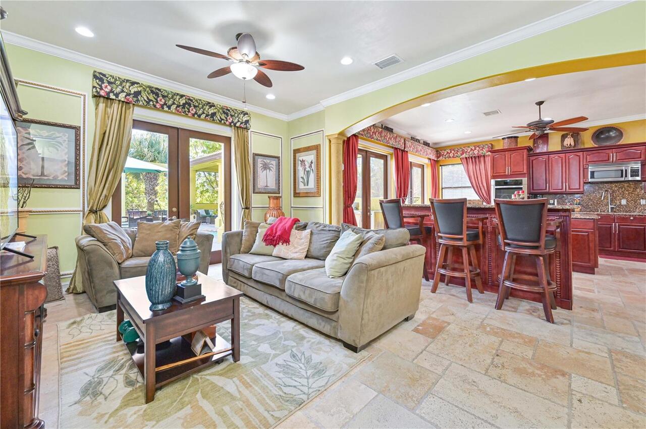 Listing Photo 11