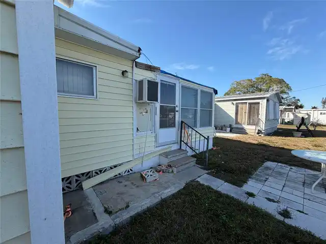 Listing Photo 16