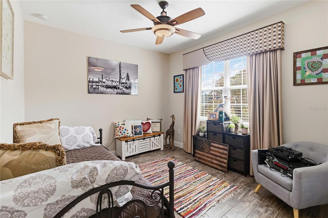 Listing Photo 25
